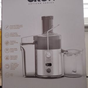 Brand New juicer never opened and anew garage Door opener new